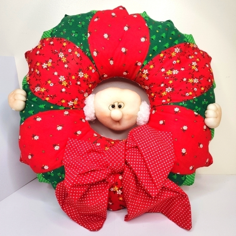 Vintage  Christmas Wreath Handmade Quilted & Stitched Fabric Grandpa OLD Man Hug